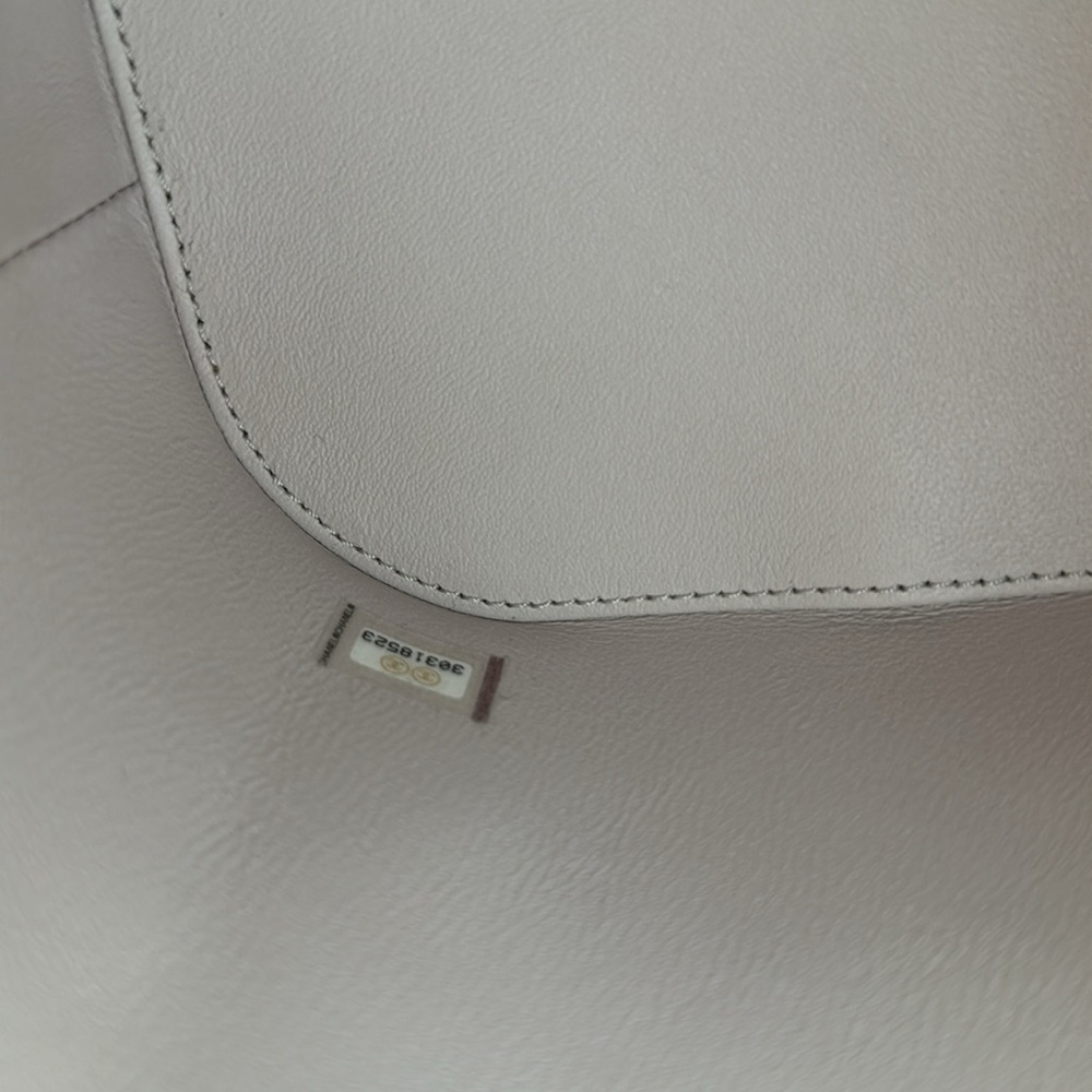 Authentic Lambskin Quilted Trendy Vanity Case small - Picture 10 of 12